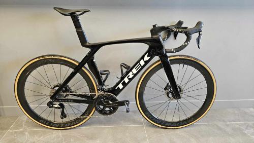Trek Madone SLR 9 project one. Taille 56